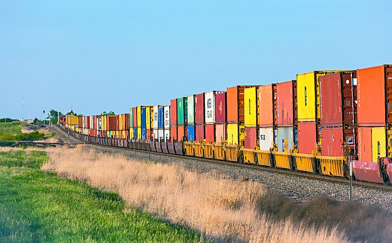 Double stack container train